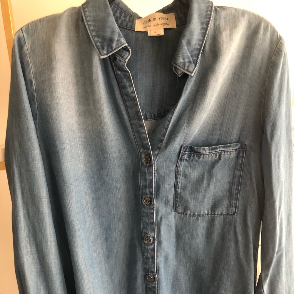 Cloth & Stone frayed chambray button down